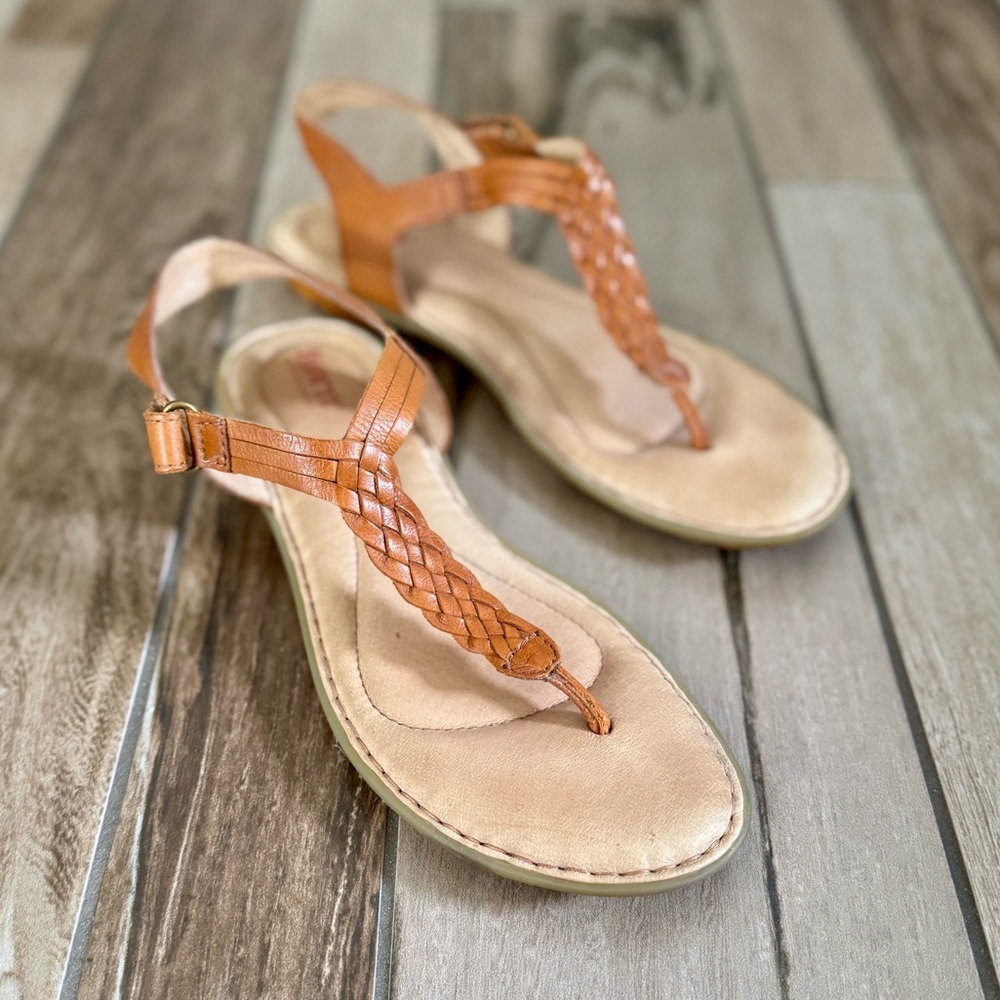 BORN Yarrow Braided Leather Ankle T-Strap Flat Sandals, Cognac Tan sz. 8M - Picture 3 of 16